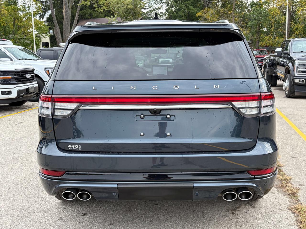 2022 Lincoln Aviator Grand Touring AWD Photo4