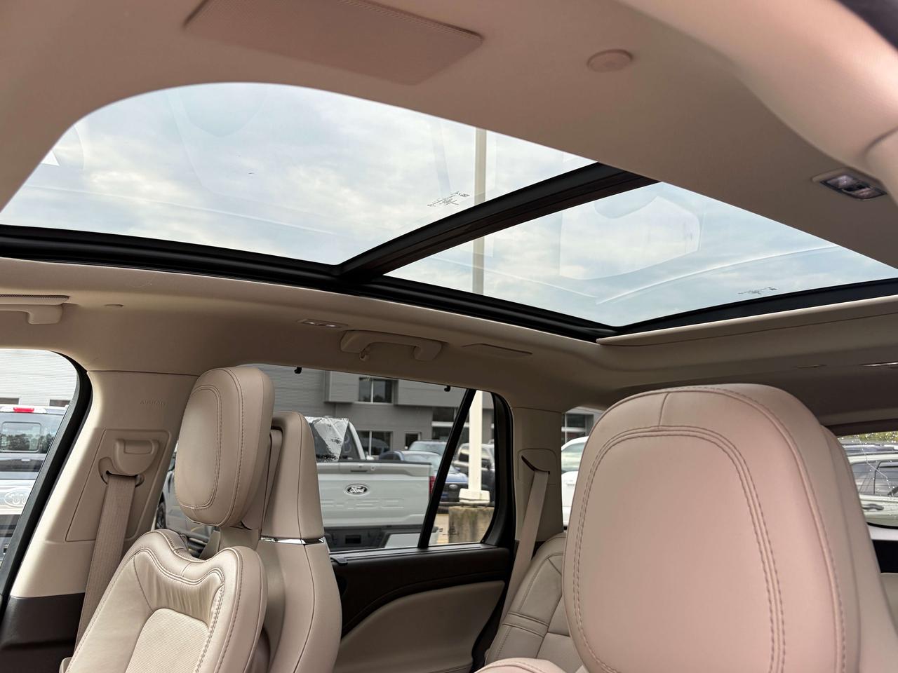 2022 Lincoln Aviator Grand Touring AWD Photo