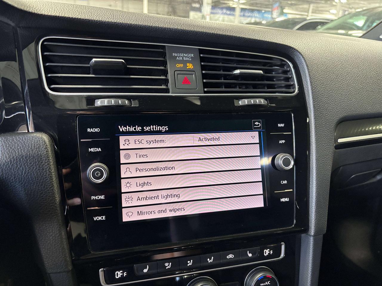 2019 Volkswagen Golf R DSG|AWD|NAV|FENDERAUDIO|CARBONTRIMS|CARBONMIRRORS| Photo