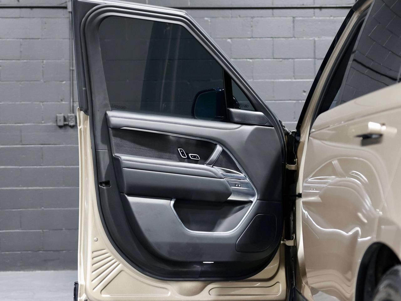 2023 Land Rover Range Rover SE|NO ACCIDENT|L WHEEL|7 PASS|HUD|MERIDIAN|360|PAN Photo