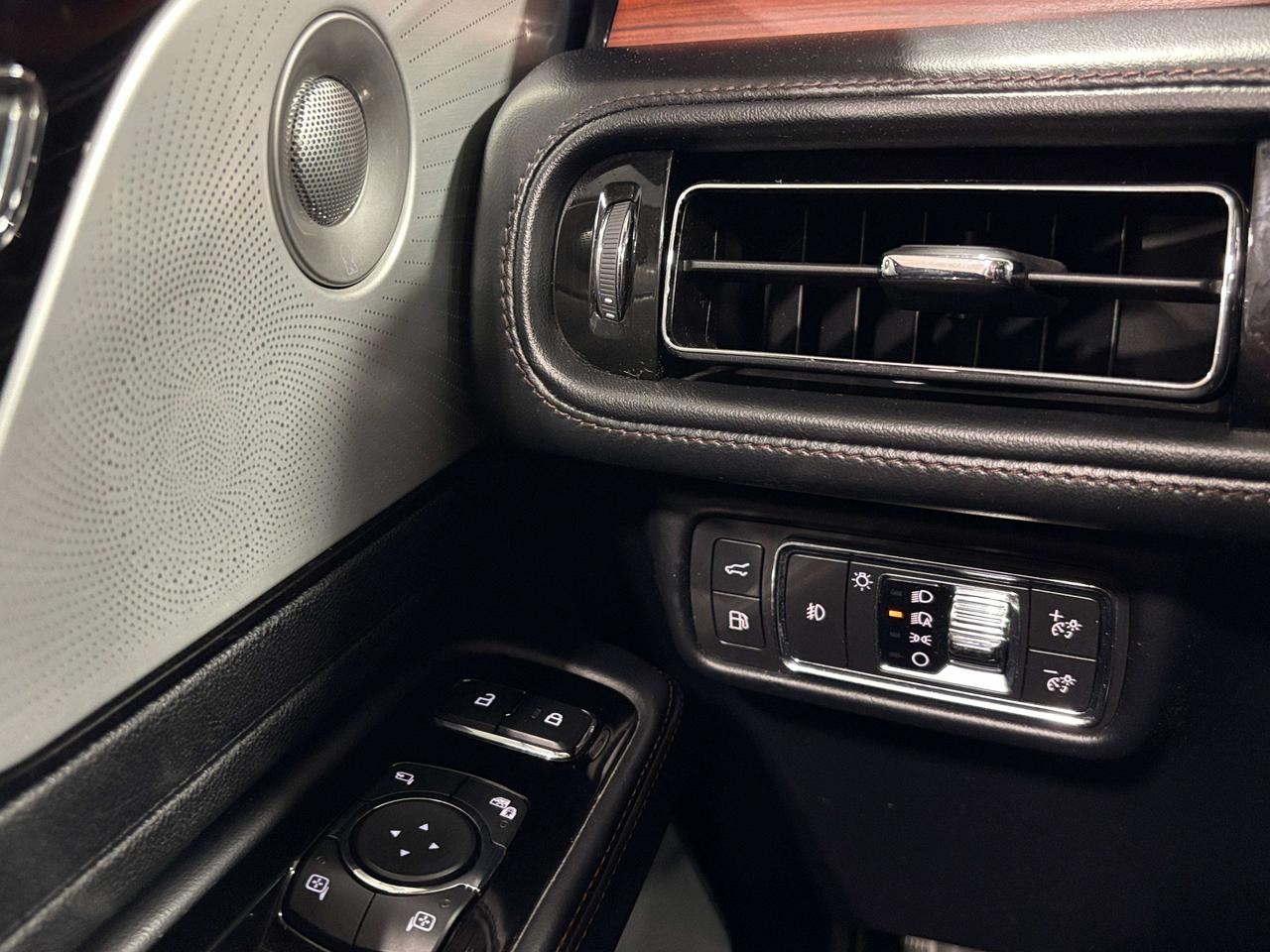 2022 Lincoln Aviator Grand Touring|AWD|NAV|REVELAUDIO|7PASS|MASSAGE|HUD Photo