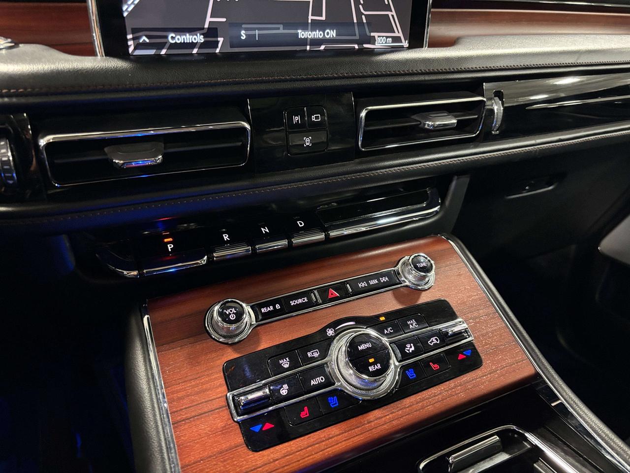 2022 Lincoln Aviator Grand Touring|AWD|NAV|REVELAUDIO|7PASS|MASSAGE|HUD Photo