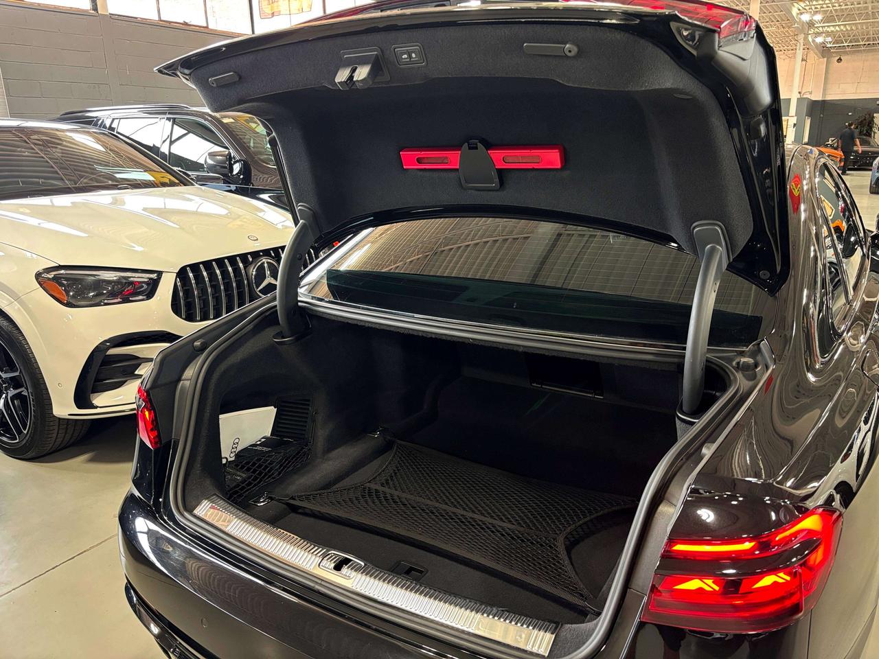 2022 Audi S8 QUATTRO|MYTHOSBLACK|V8TWINTURBO|CARBONTRIMS|HUD|+ Photo