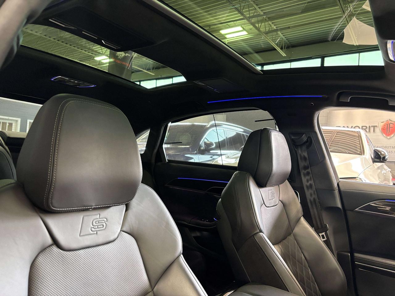 2022 Audi S8 QUATTRO|MYTHOSBLACK|V8TWINTURBO|CARBONTRIMS|HUD|+ Photo
