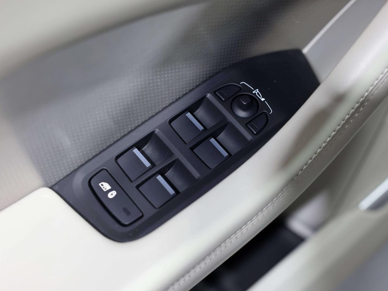 2019 Jaguar I-PACE First Edition|NO ACCIDENT|HUD|MERIDIAN|PANO Photo