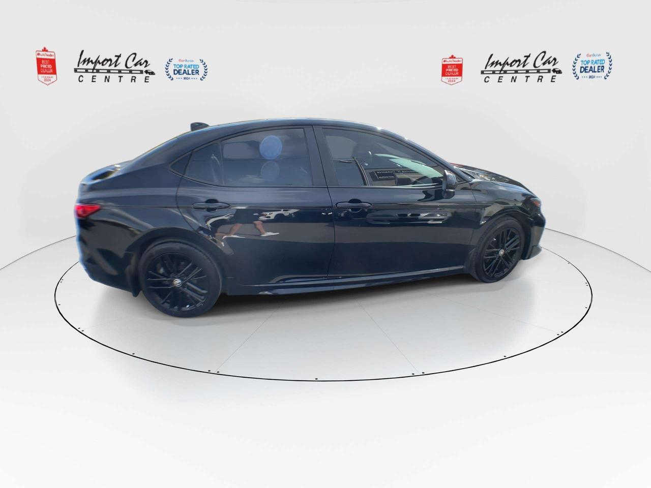 2025 Toyota Camry SE Upgrade LIKE NEW!!  AWD HYBRID, SOFTEX, BLIS, ROOF, HTD. SEATS, BK. CAM, ALLOYS Photo