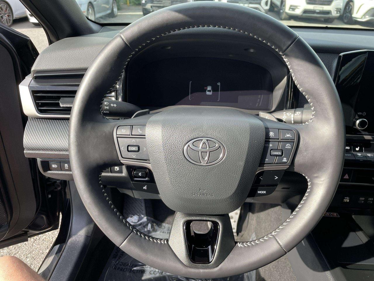 2025 Toyota Camry SE Upgrade LIKE NEW!!  AWD HYBRID, SOFTEX, BLIS, ROOF, HTD. SEATS, BK. CAM, ALLOYS Photo