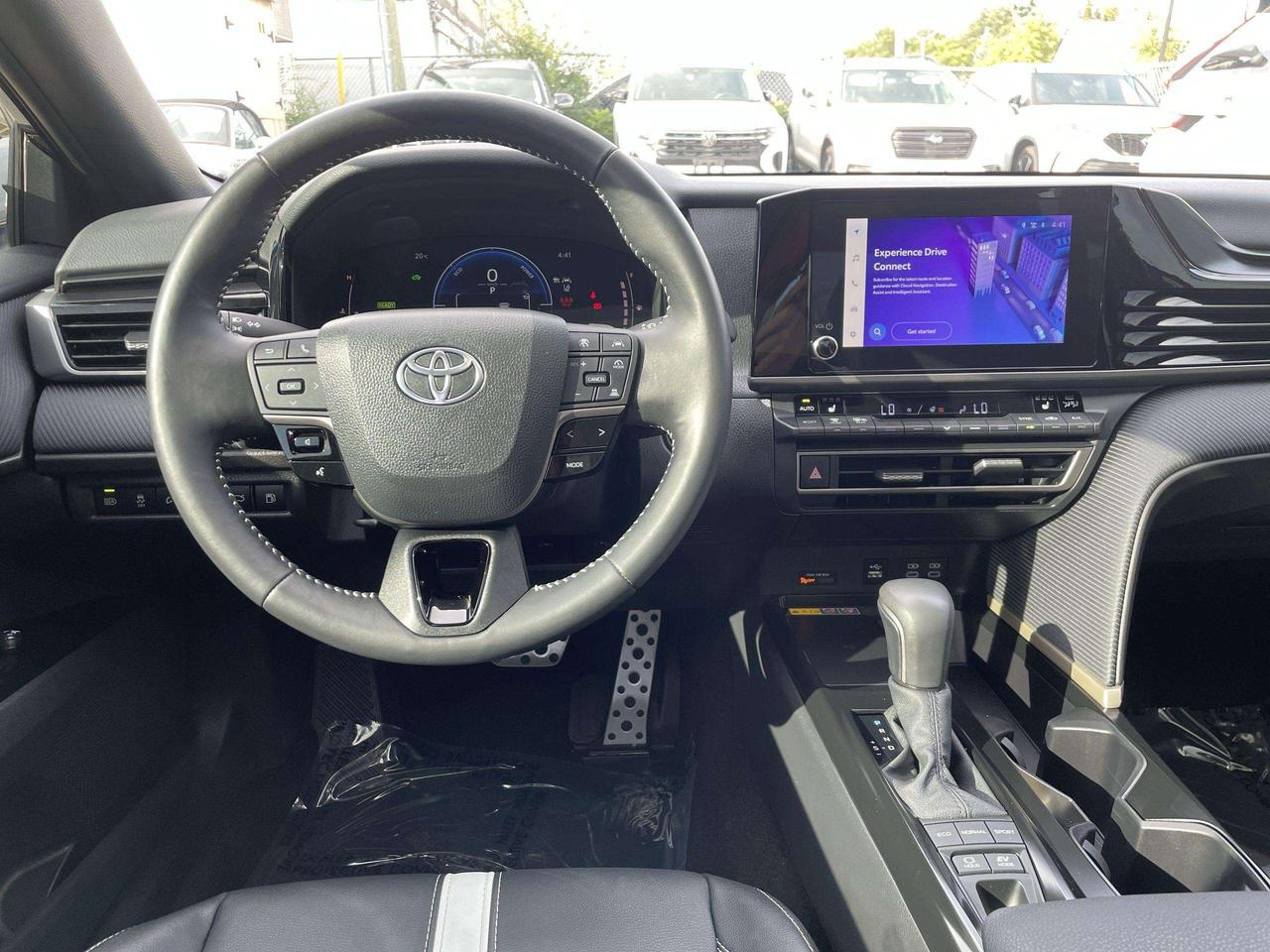 2025 Toyota Camry SE Upgrade LIKE NEW!!  AWD HYBRID, SOFTEX, BLIS, ROOF, HTD. SEATS, BK. CAM, ALLOYS Photo