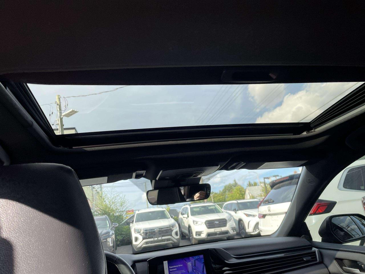 2025 Toyota Camry SE Upgrade LIKE NEW!!  AWD HYBRID, SOFTEX, BLIS, ROOF, HTD. SEATS, BK. CAM, ALLOYS Photo