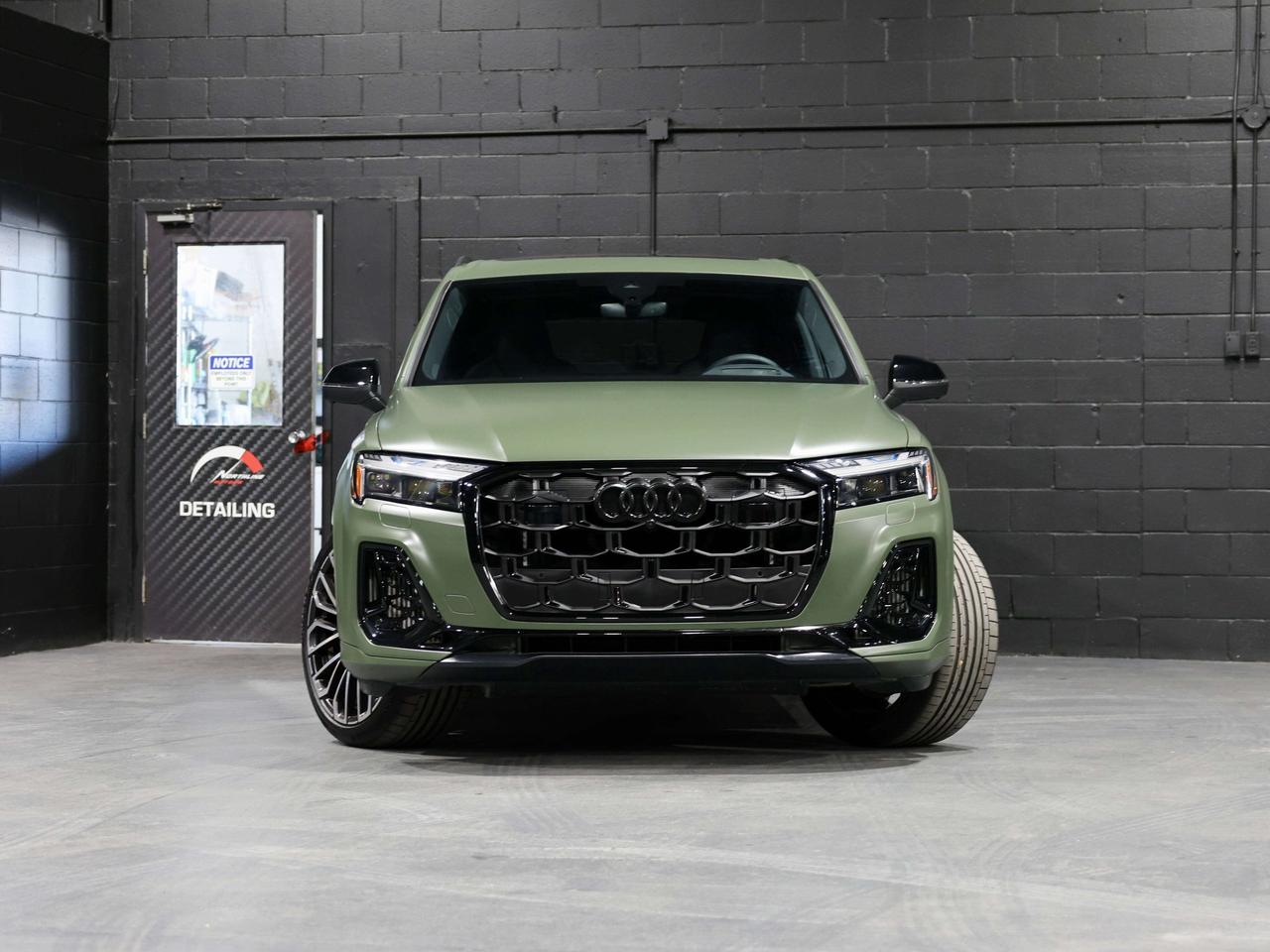 2025 Audi SQ7 NO ACCIDENT|FULL WRAP FRONY PPF|CARBON INT|7 PASS Photo2