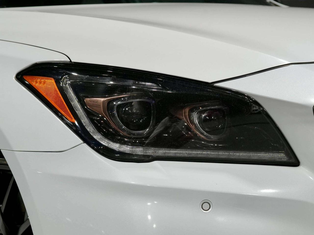 2018 Genesis G80 Sport|HUD|PANO|360|DRIVERASSIST|CARBON INT|LEXICON Photo3