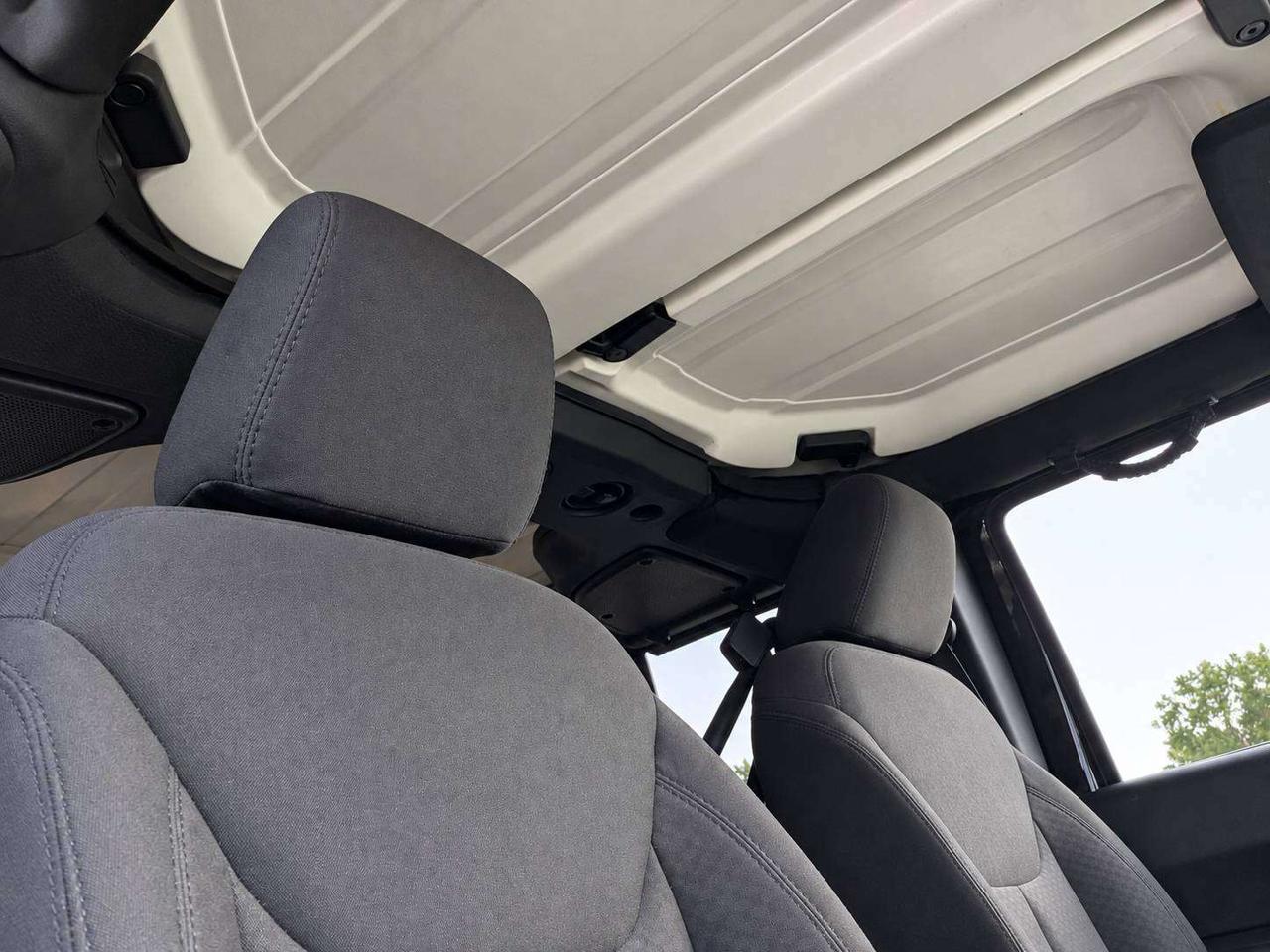 2017 Jeep Wrangler Willys 4Dr | 6Spd Manual | AS IS | 4X4 Photo