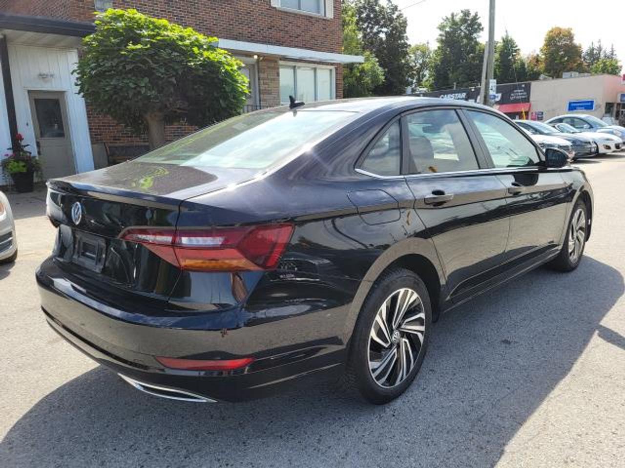 2019 Volkswagen Jetta Execline Photo2