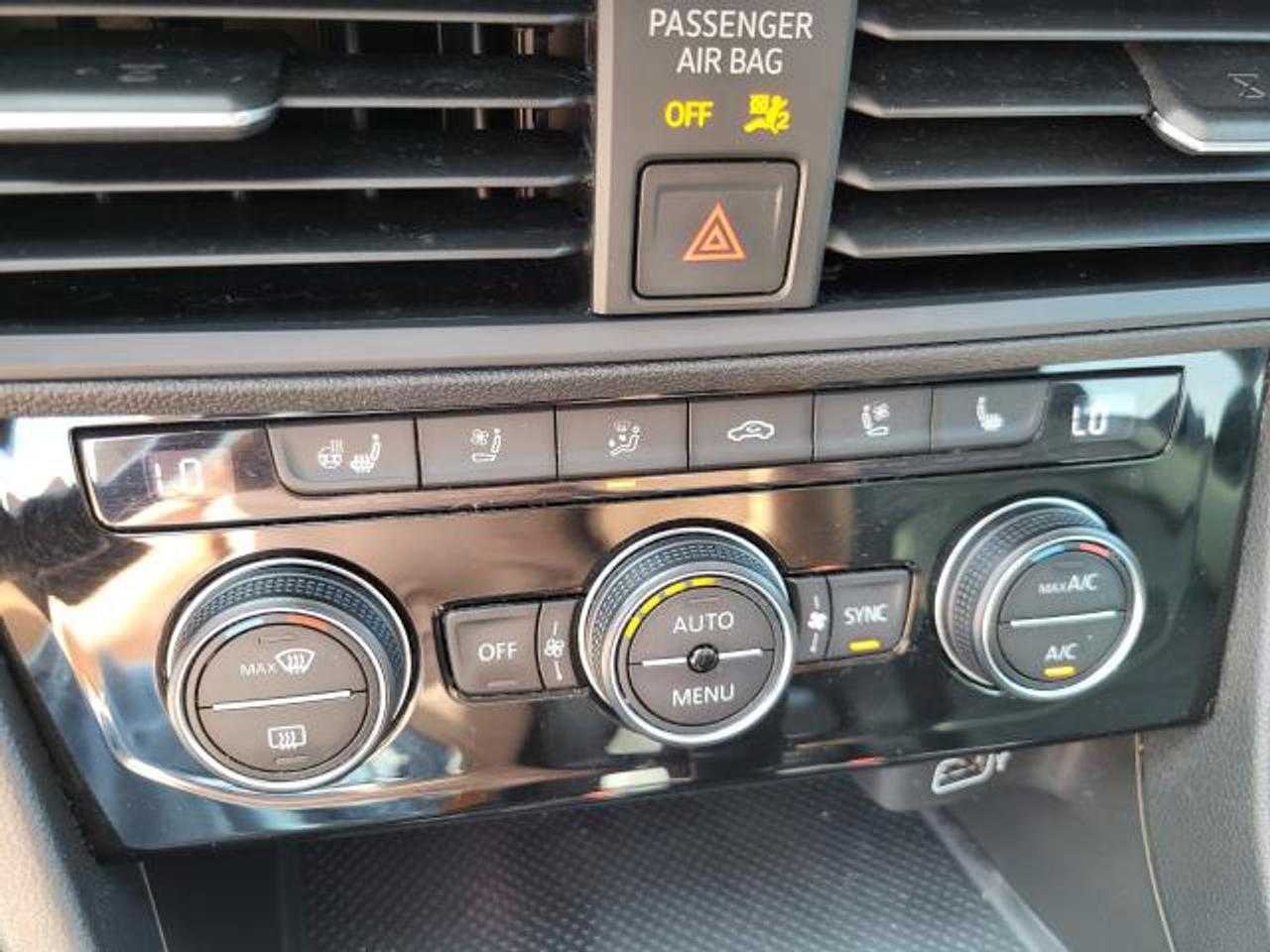 2019 Volkswagen Jetta Execline Photo