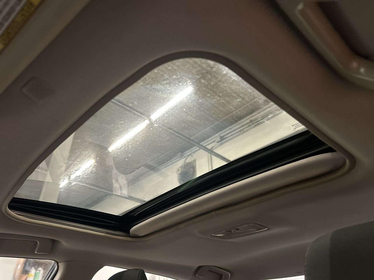 2019 Toyota Corolla LE UPGRADE | ONLY 85,000KMS! | SUNROOF | HTD SEATS Photo