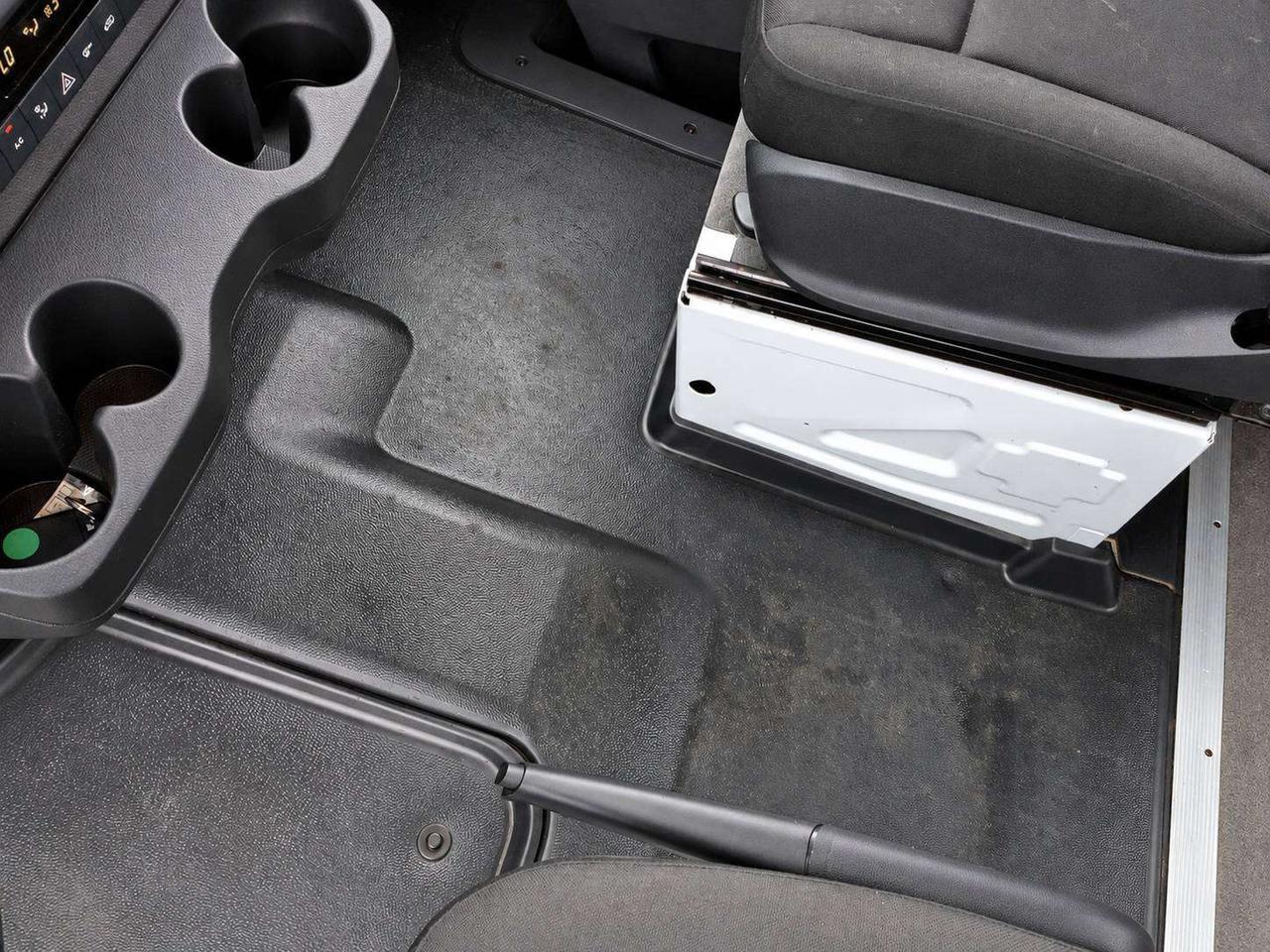 2025 Mercedes-Benz Sprinter 2500 HighRoof Diesel 170" WB | CargoPartition RWD Photo