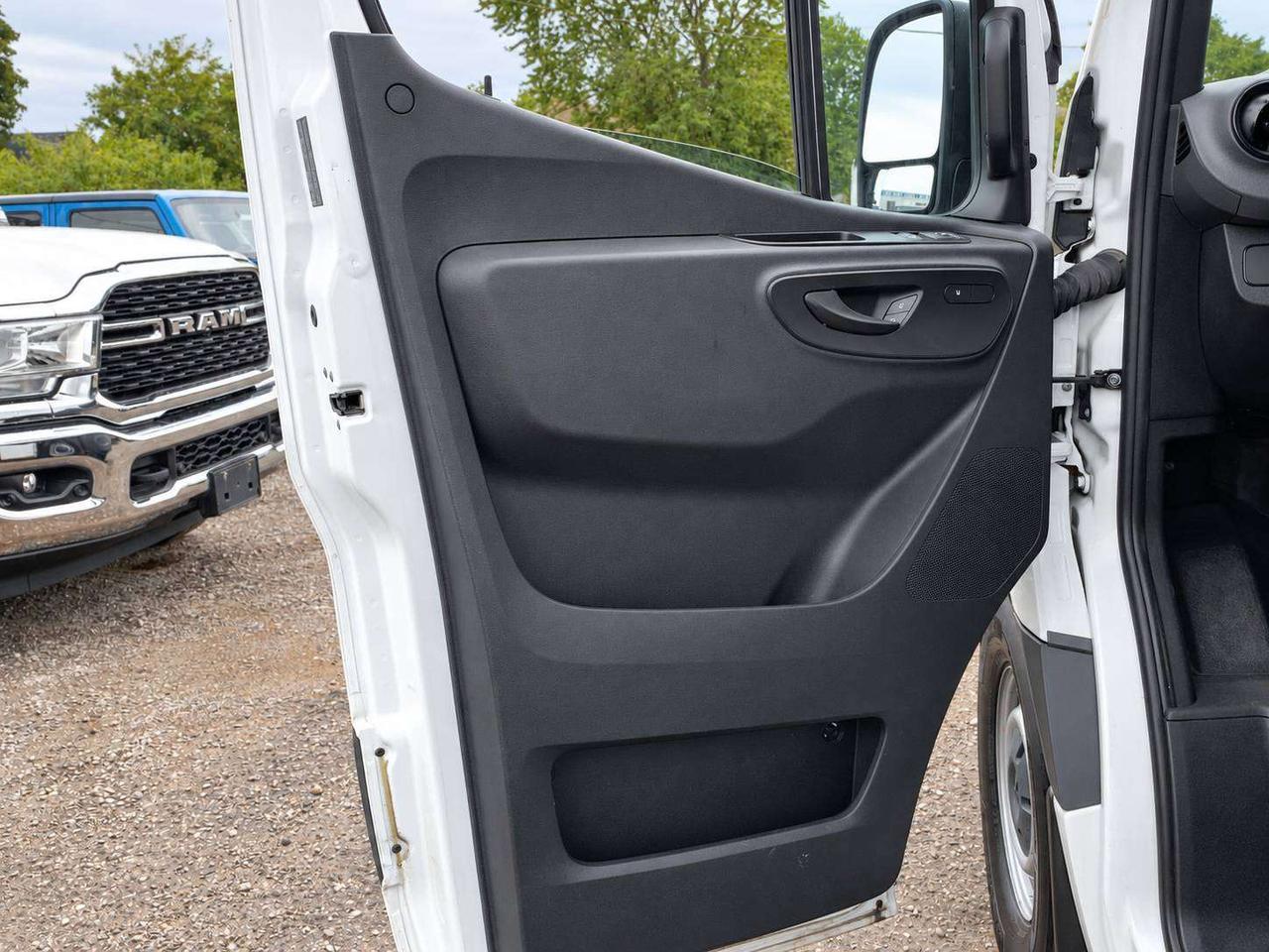 2025 Mercedes-Benz Sprinter 2500 HighRoof Diesel 170" WB | CargoPartition RWD Photo