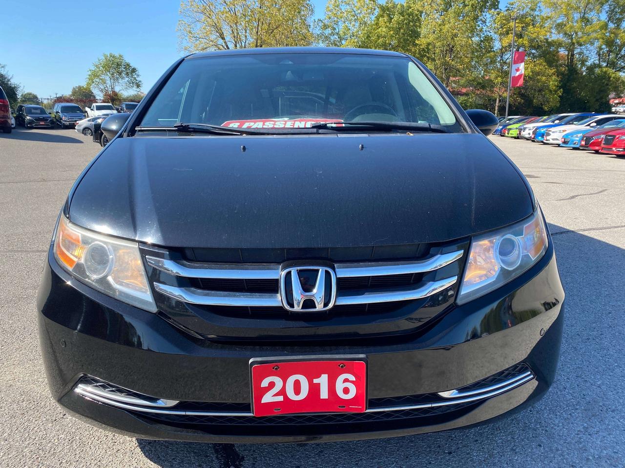 2016 Honda Odyssey EX-L, 8 PASS, CLEAN CARFAX, LEATHER, POWER DOORS! - Photo #3