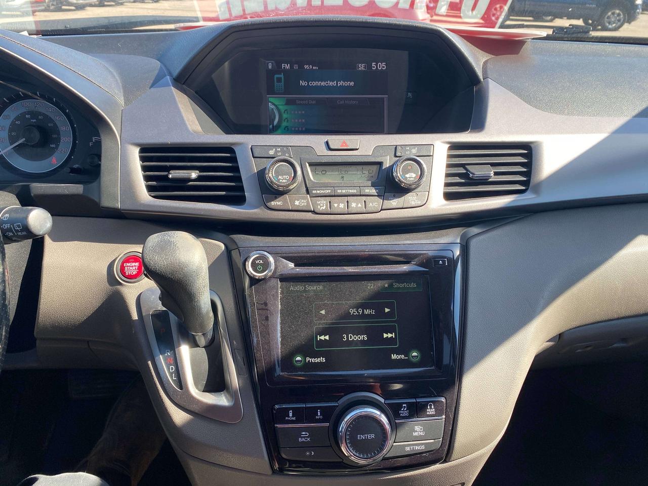2016 Honda Odyssey EX-L, 8 PASS, CLEAN CARFAX, LEATHER, POWER DOORS! - Photo #23