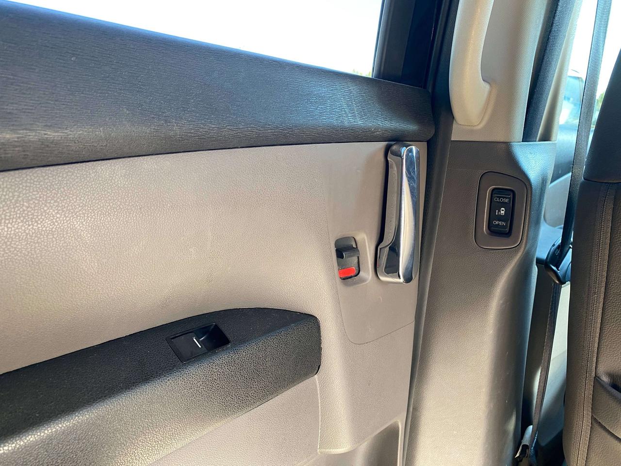 2016 Honda Odyssey EX-L, 8 PASS, CLEAN CARFAX, LEATHER, POWER DOORS! - Photo #32