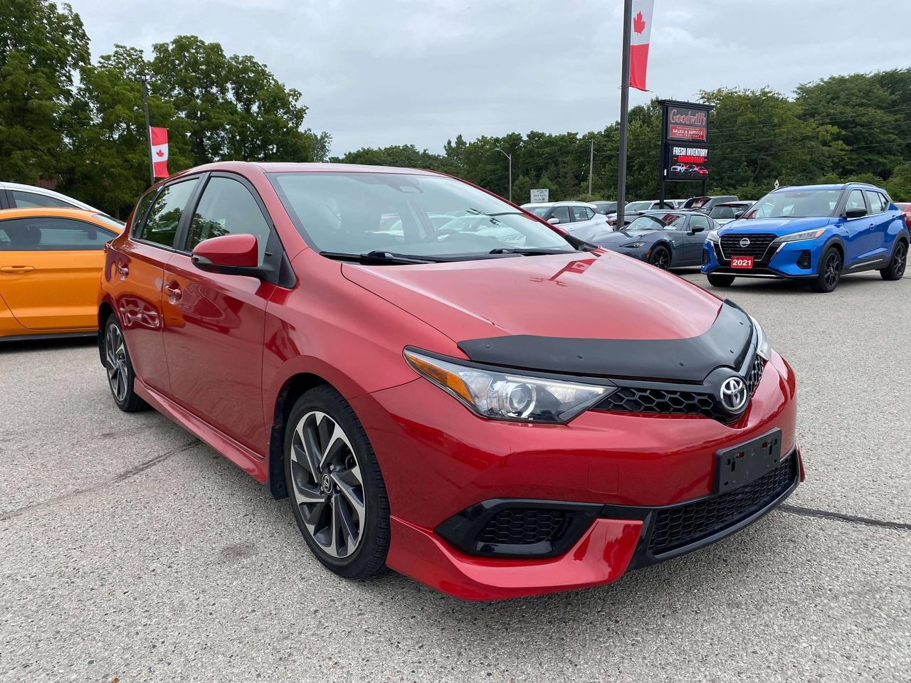 2018 Toyota Corolla HEATED SEATS, BACK UP CAMERA, BLIND SPOT MONITORS! Photo