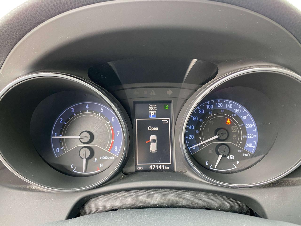 2018 Toyota Corolla HEATED SEATS, BACK UP CAMERA, BLIND SPOT MONITORS! - Photo #13
