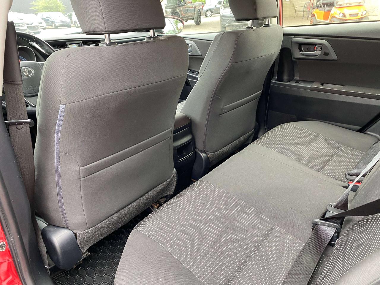 2018 Toyota Corolla HEATED SEATS, BACK UP CAMERA, BLIND SPOT MONITORS! - Photo #17