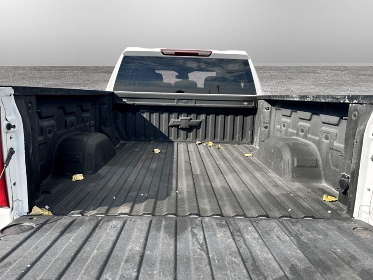 2023 Chevrolet Silverado 1500 LT  **CLEAN CARFAX** Photo