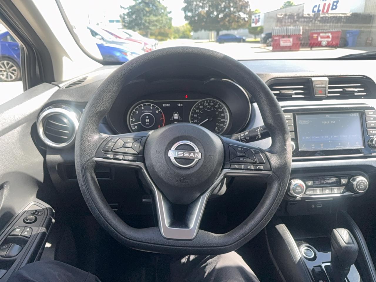 2024 Nissan Versa SV Photo