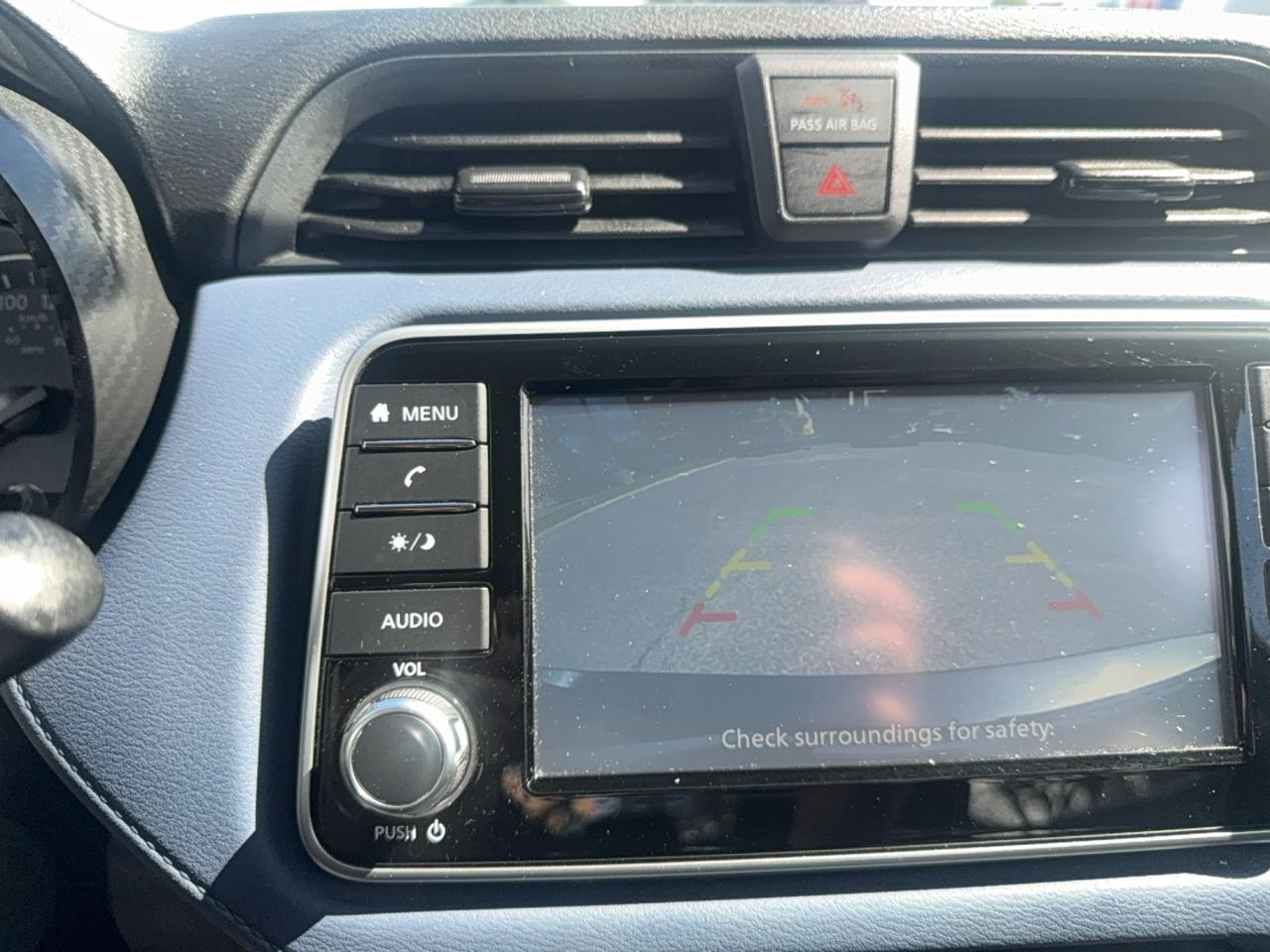 2024 Nissan Versa SV Photo