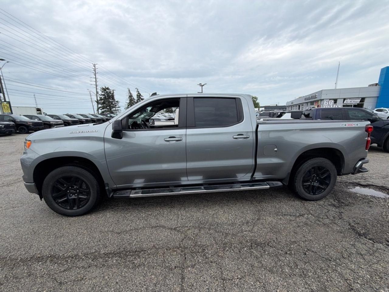 2024 Chevrolet Silverado 1500 RST Photo2