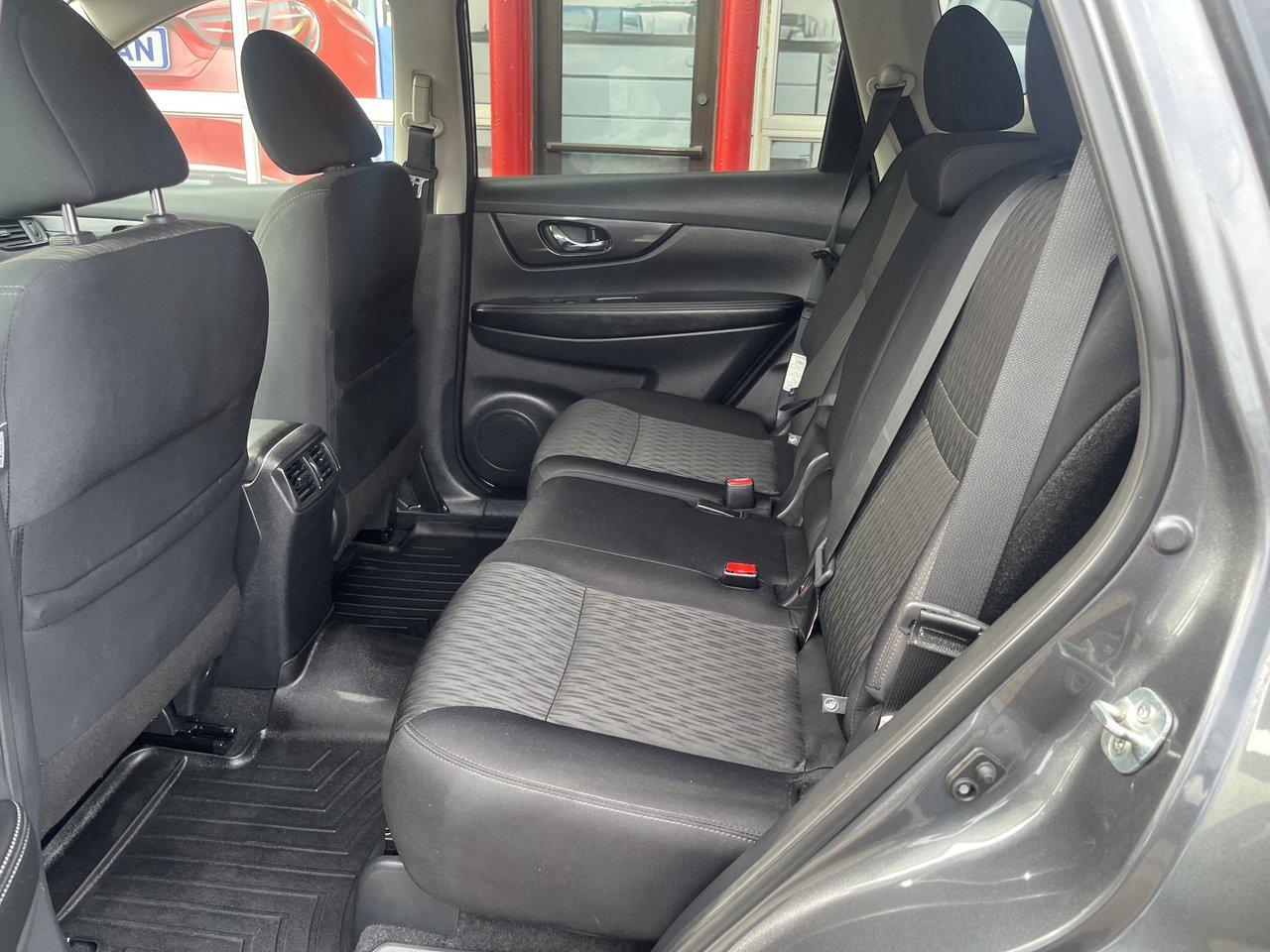 2019 Nissan Rogue S Photo