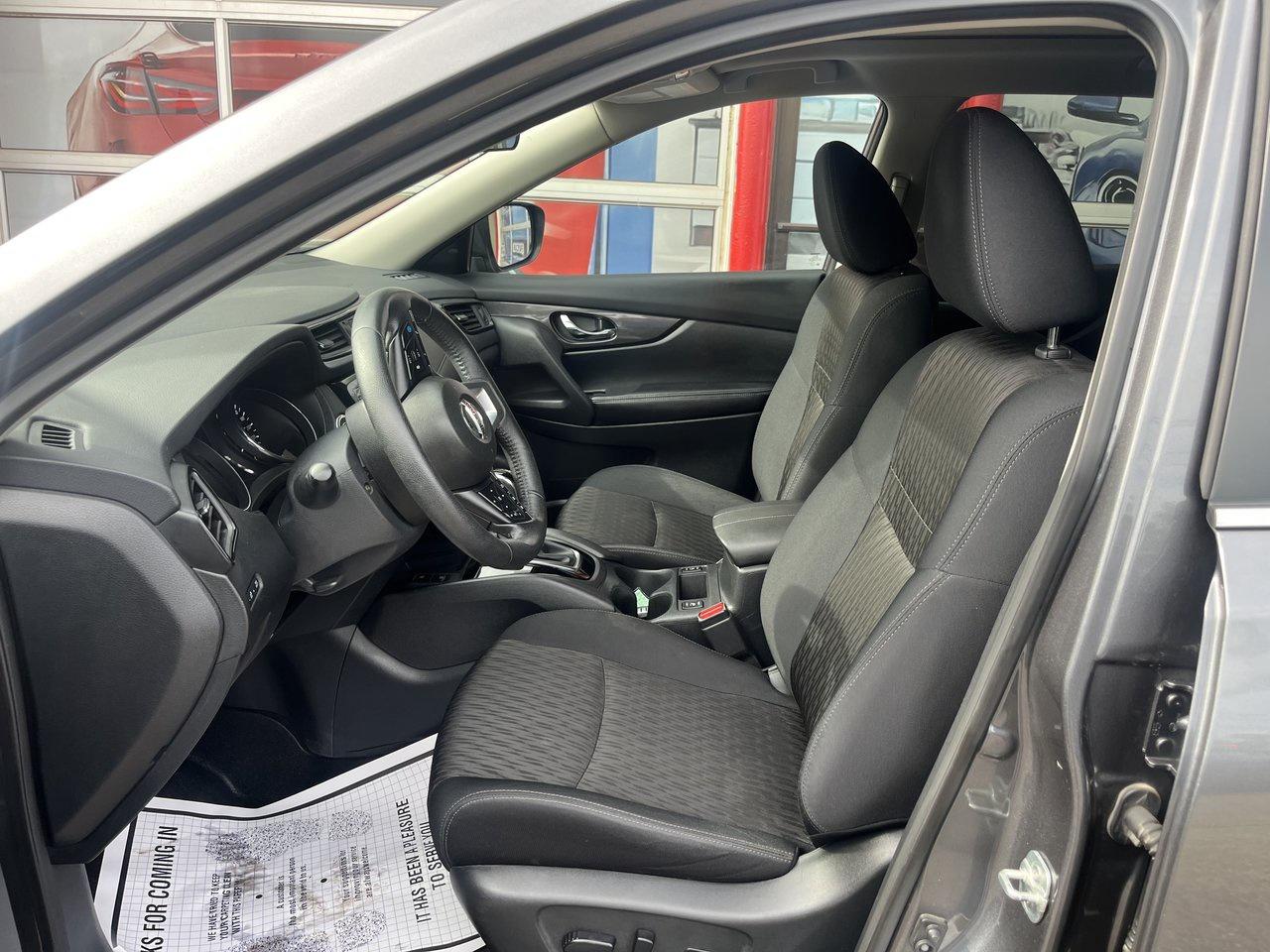 2019 Nissan Rogue S Photo