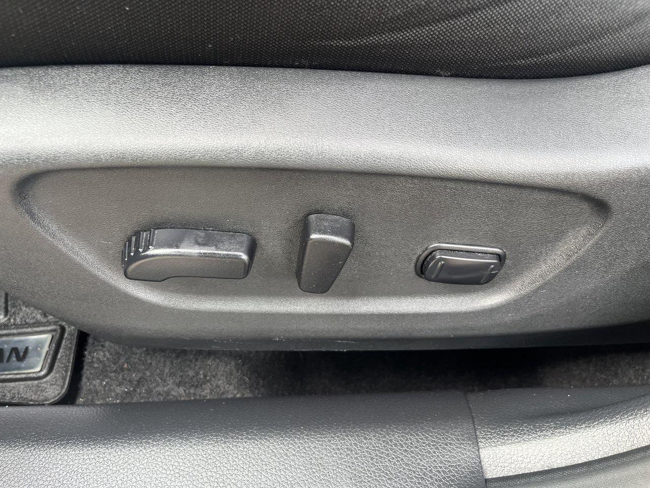 2019 Nissan Rogue S Photo