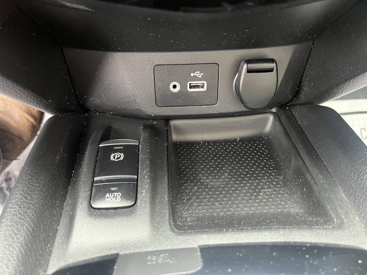 2019 Nissan Rogue S Photo