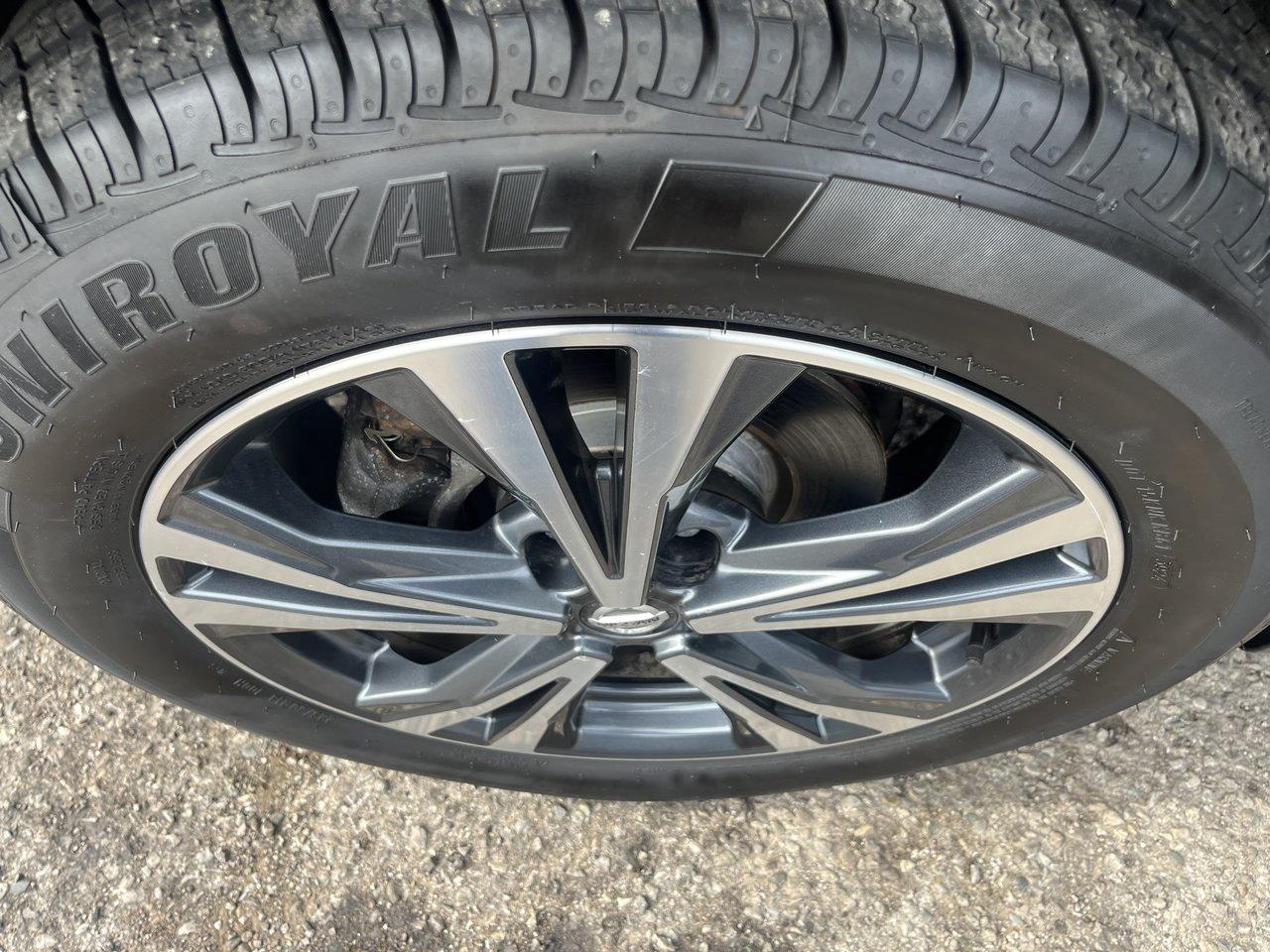 2019 Nissan Rogue S Photo