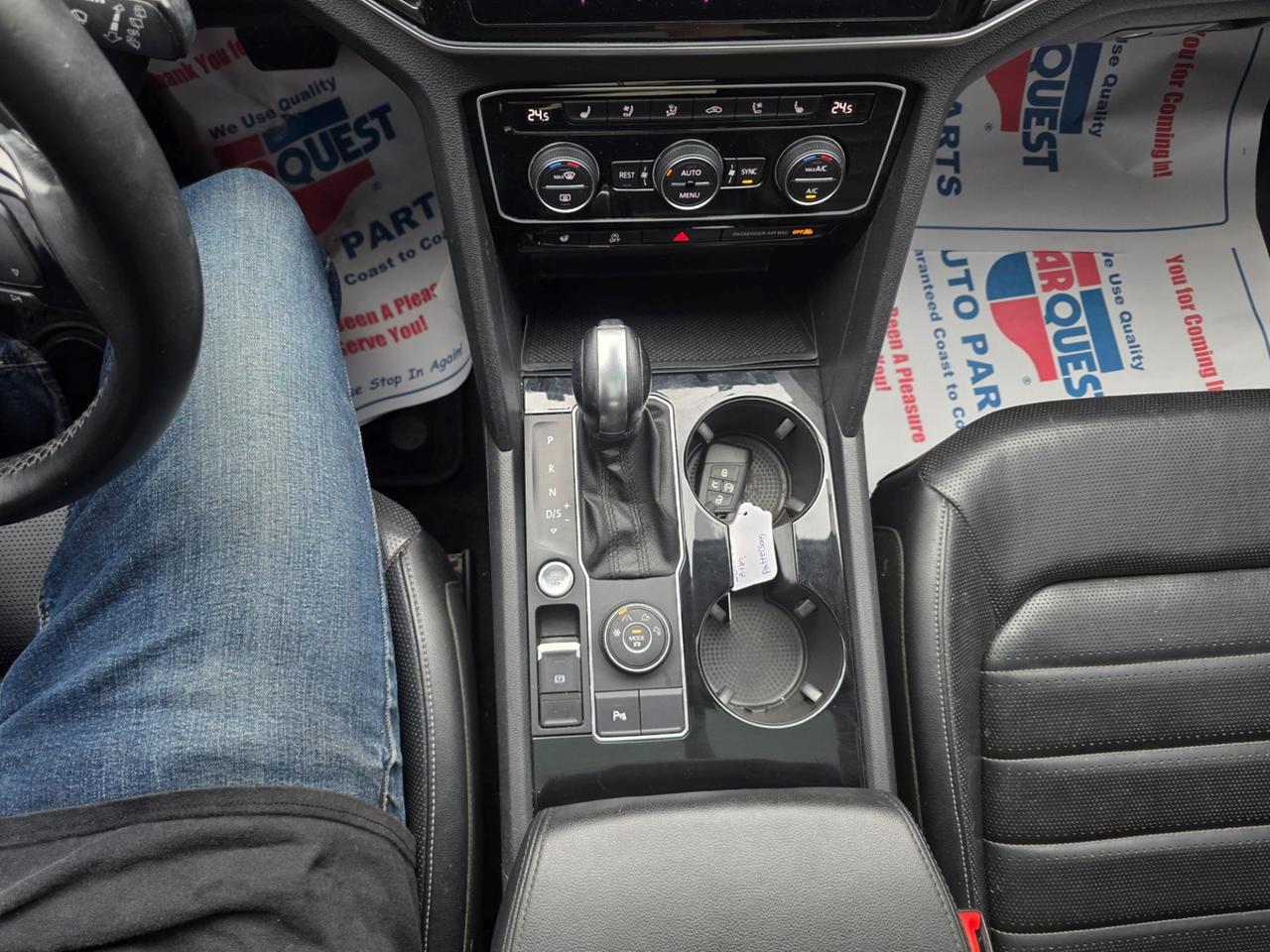 2019 Volkswagen Atlas V6 SEL Photo