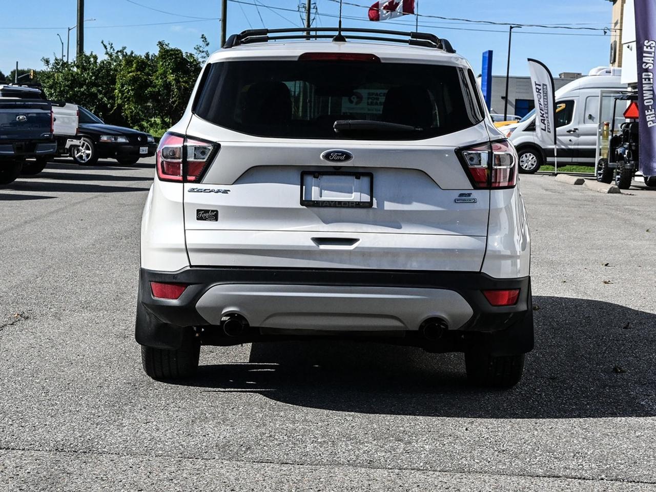 2017 Ford Escape SE Photo