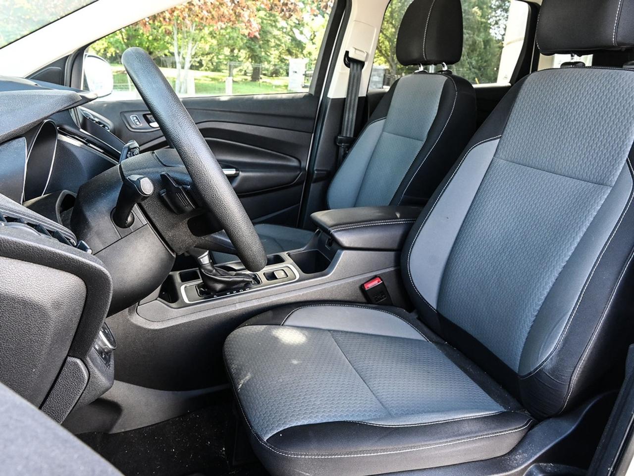 2017 Ford Escape SE Photo