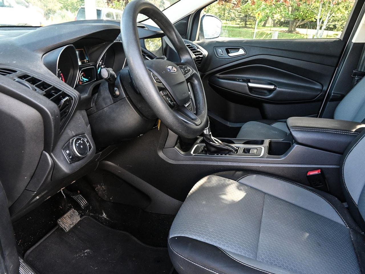 2017 Ford Escape SE Photo