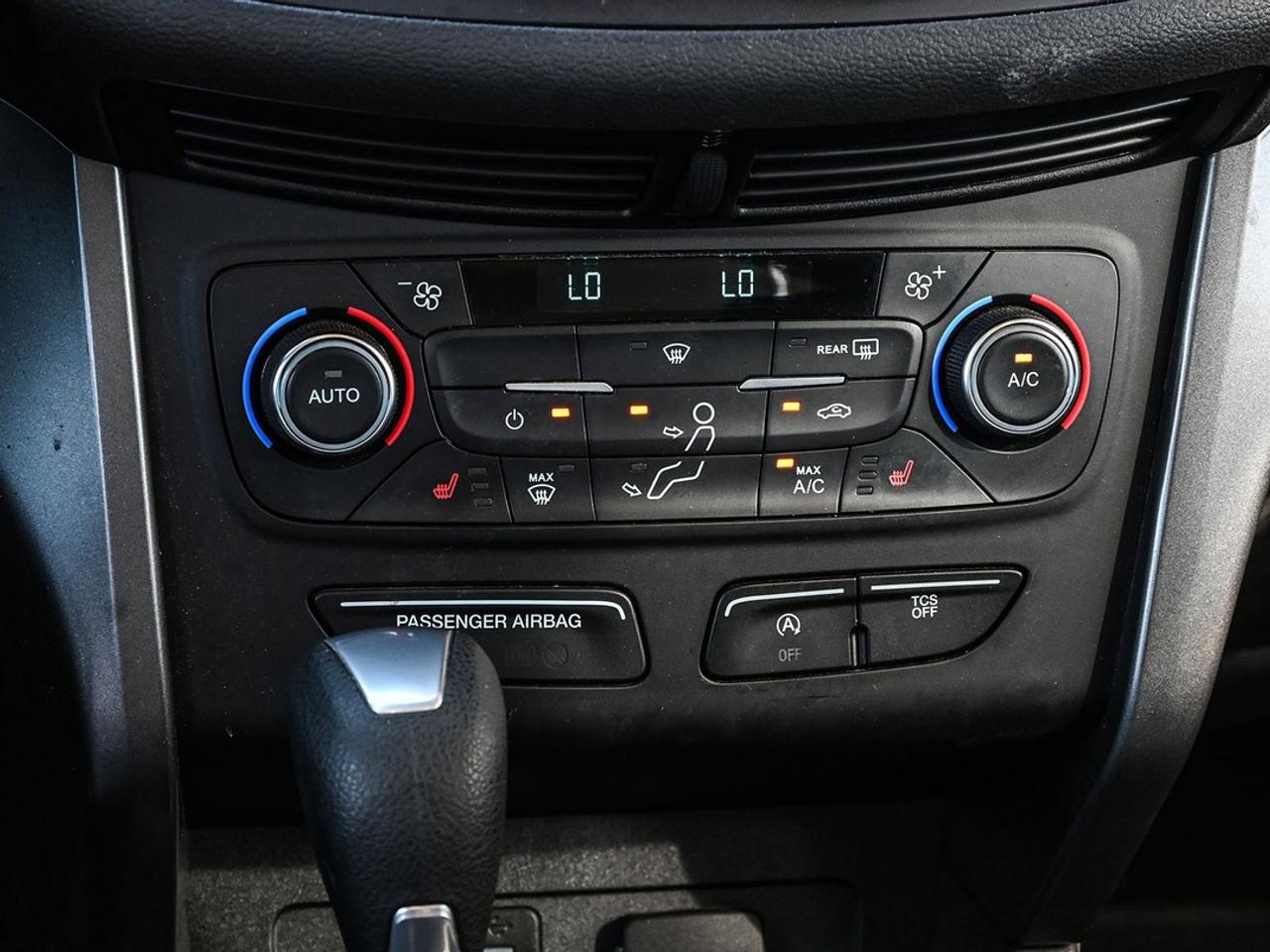 2017 Ford Escape SE Photo