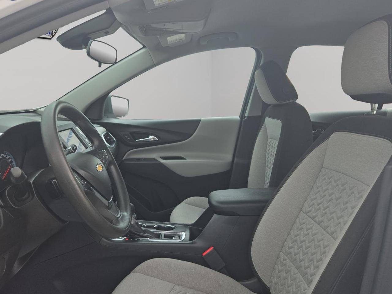 2024 Chevrolet Equinox LS Photo
