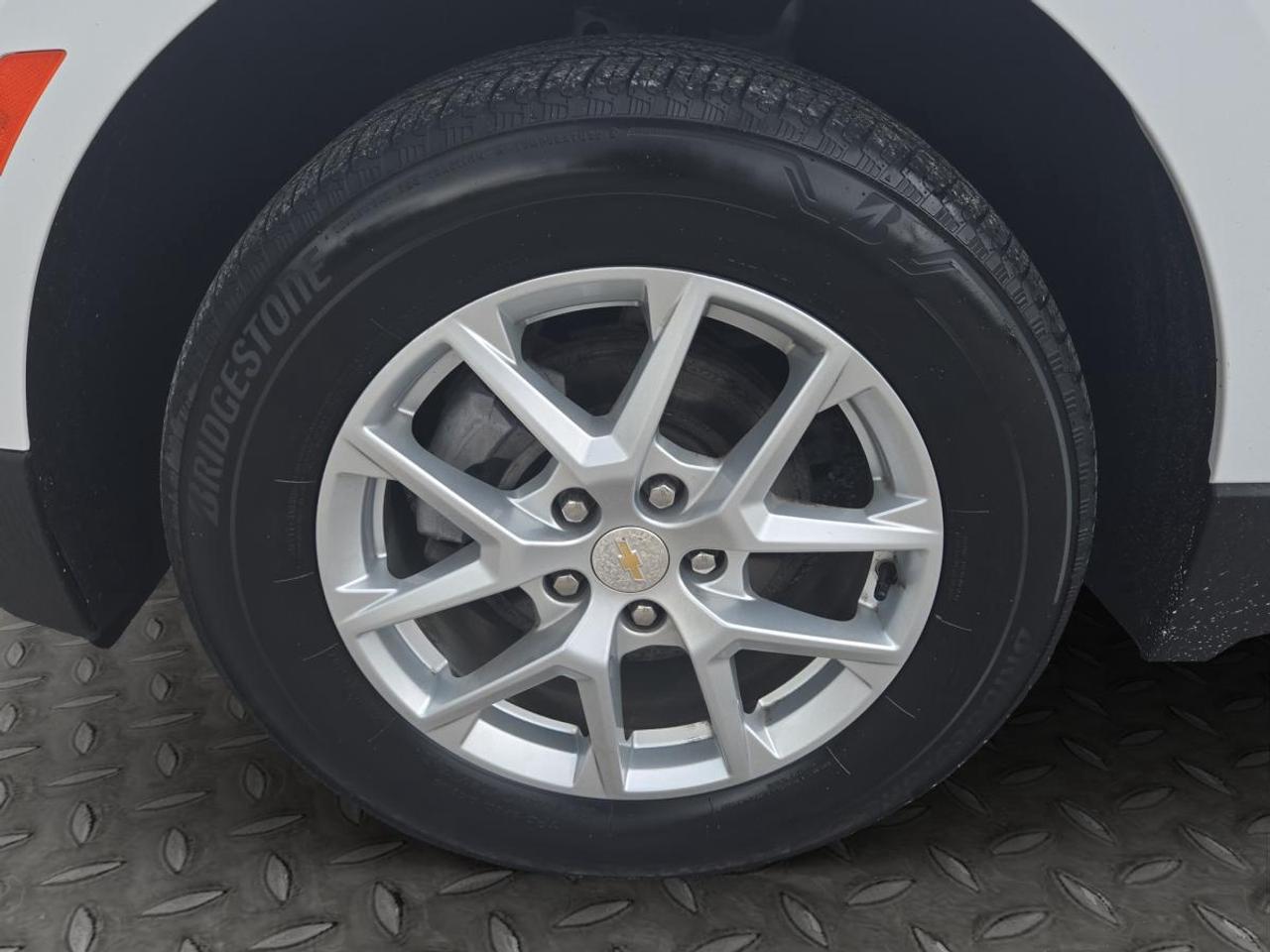 2024 Chevrolet Equinox LS Photo