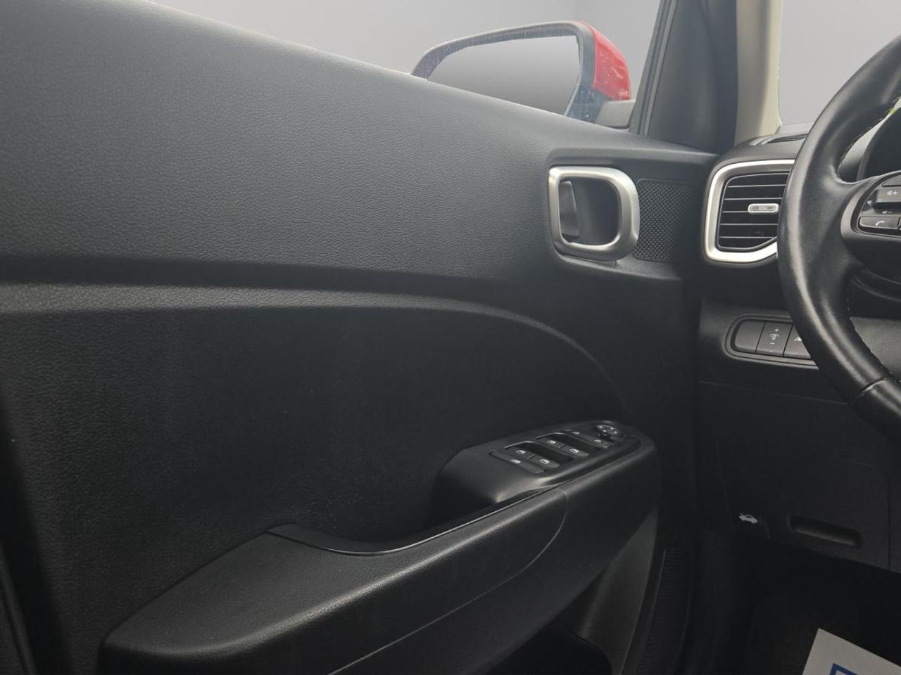 2021 Hyundai Venue PREFERRED Photo