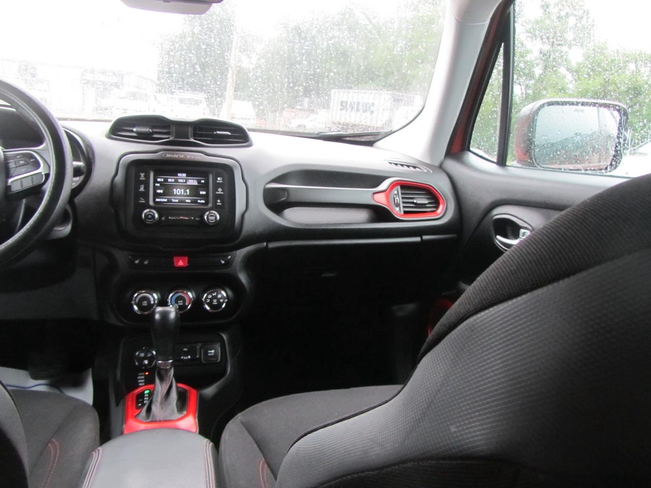 2015 Jeep Renegade 4WD 4dr Trailhawk Photo