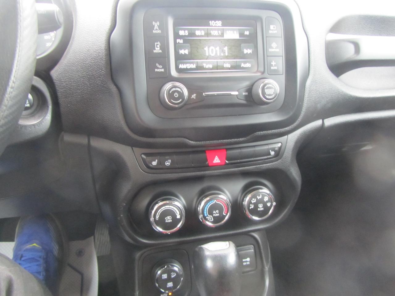 2015 Jeep Renegade 4WD 4dr Trailhawk Photo