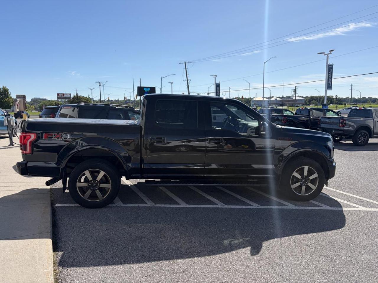 2017 Ford F-150 Lariat Photo