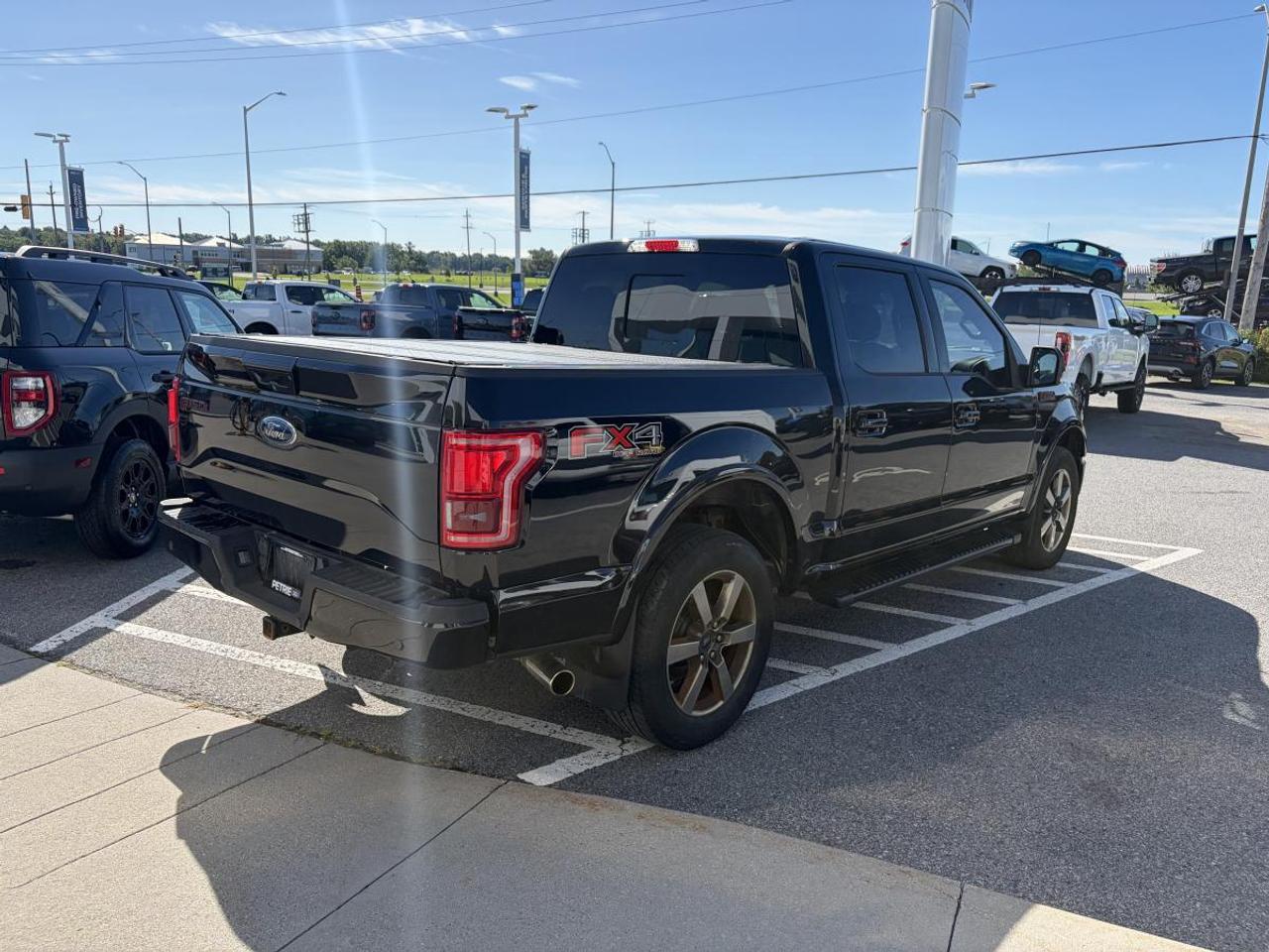 2017 Ford F-150 Lariat Photo