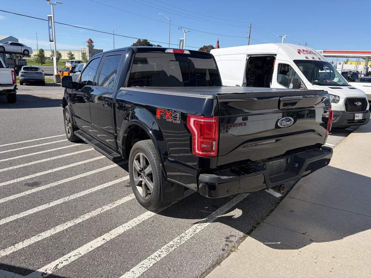 2017 Ford F-150 Lariat Photo