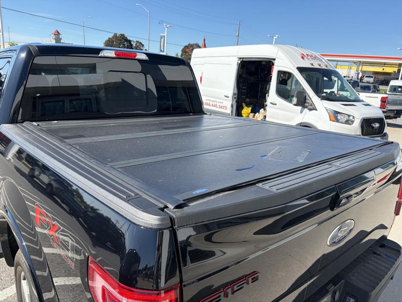 2017 Ford F-150 Lariat Photo
